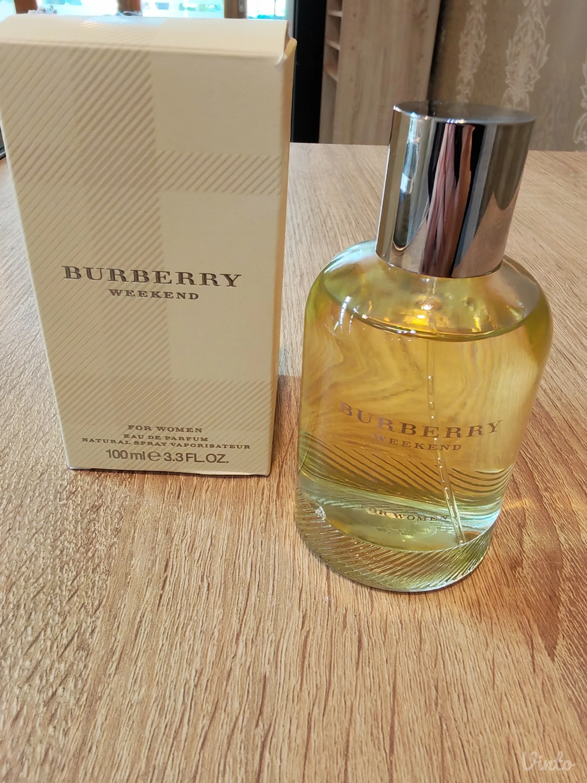 Burberry Weekend parfem