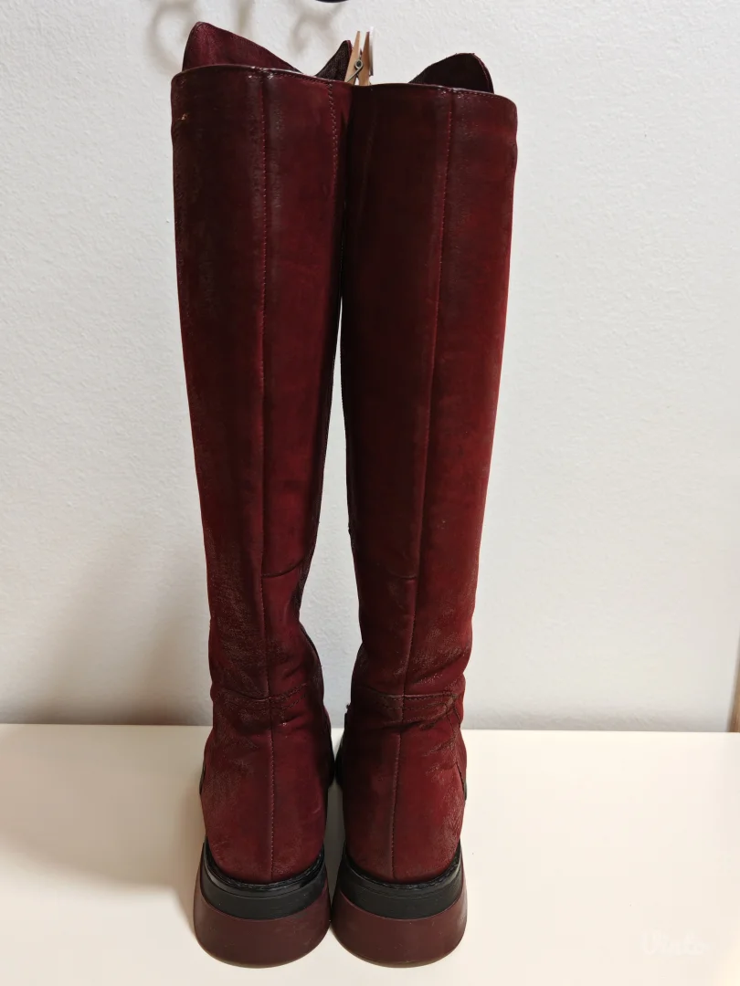 Paar - ženske čizme i Xti torbica