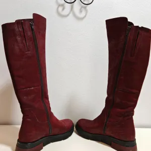 Paar - ženske kožne čizme + gratis Xti torbica