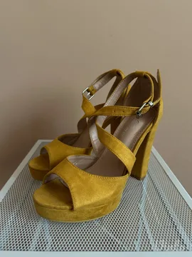 Sandale