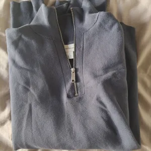 Calvin Klein džemper