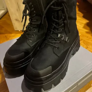 Palladium CSV čizme