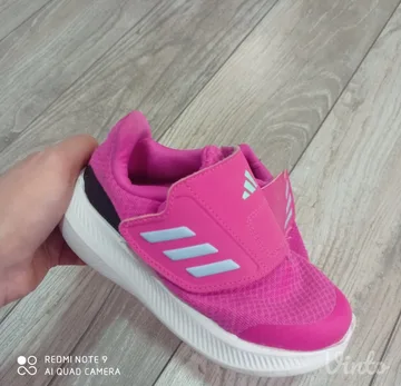 Patike za devojcice Reebok nove br 19