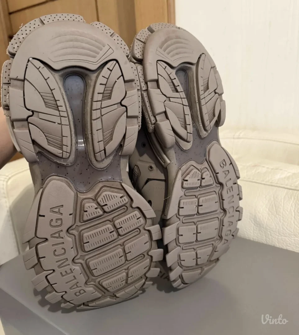Balenciaga Track Beige Original