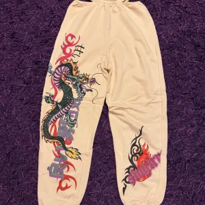 Bershka komplet