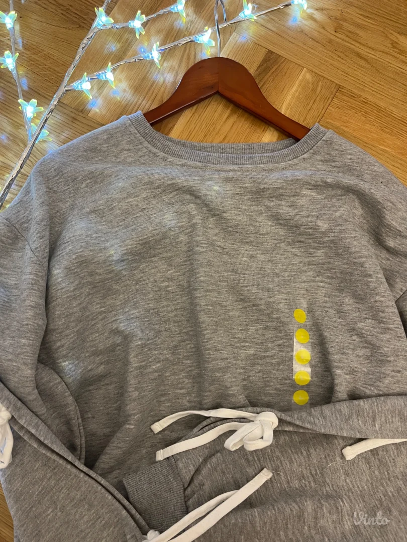 Koton dukserica - novo