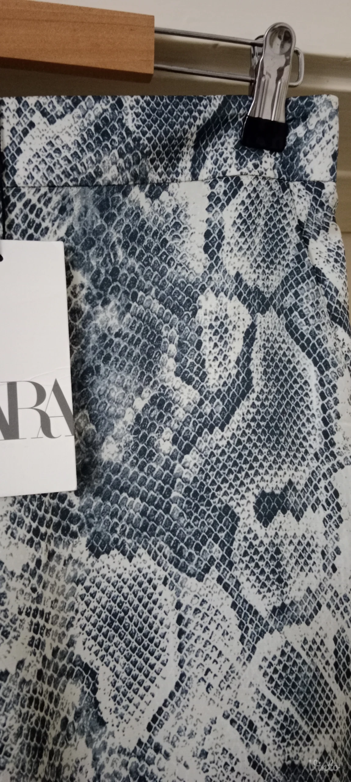 Zara pantalone XS - novo sa aetiketom