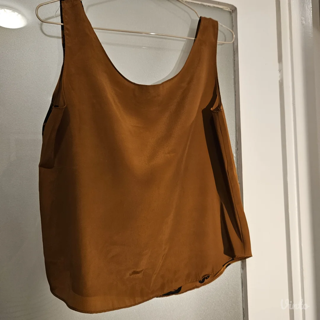 Ženska bluza -kao nova