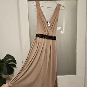 Tiffany ženska haljina