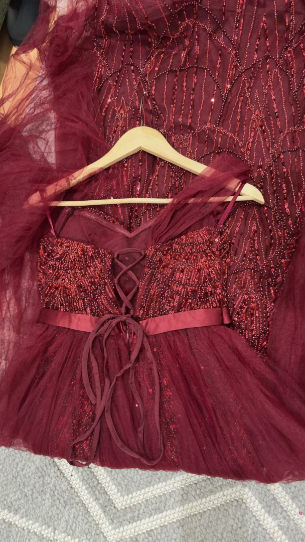 Nova svečana haljina