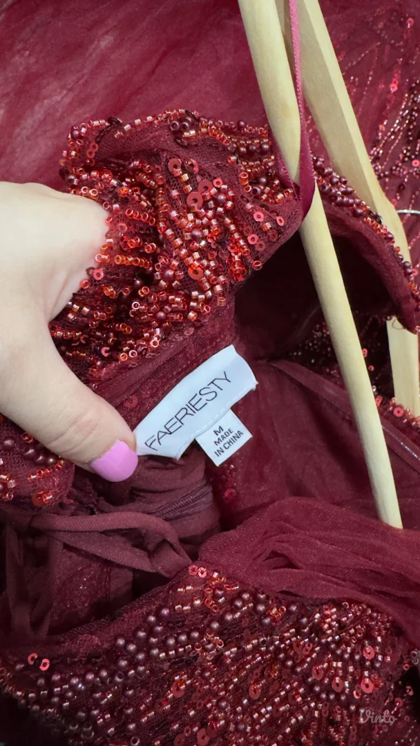 Nova svečana haljina