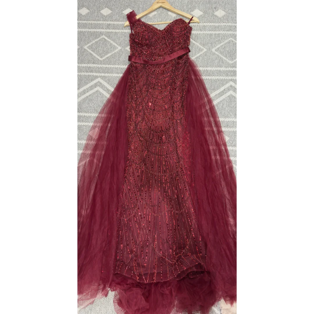 Nova svečana haljina