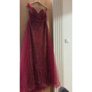 Nova svečana haljina