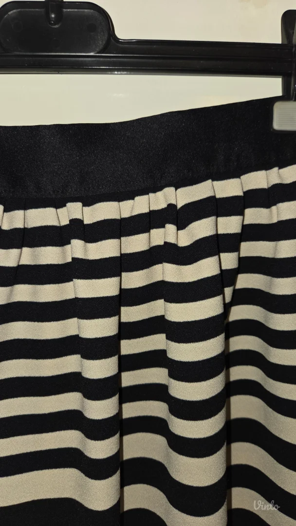 Suknja, s, sašivena