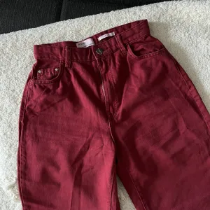 Bershka farmerke 36