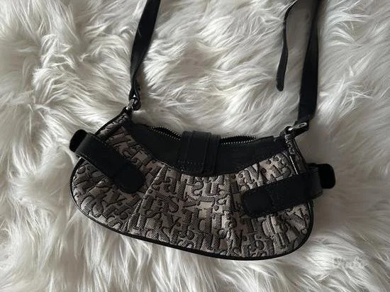 Stradivarius torbica