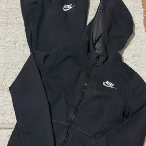 Nike trenerka dečija L / za odrasle XS