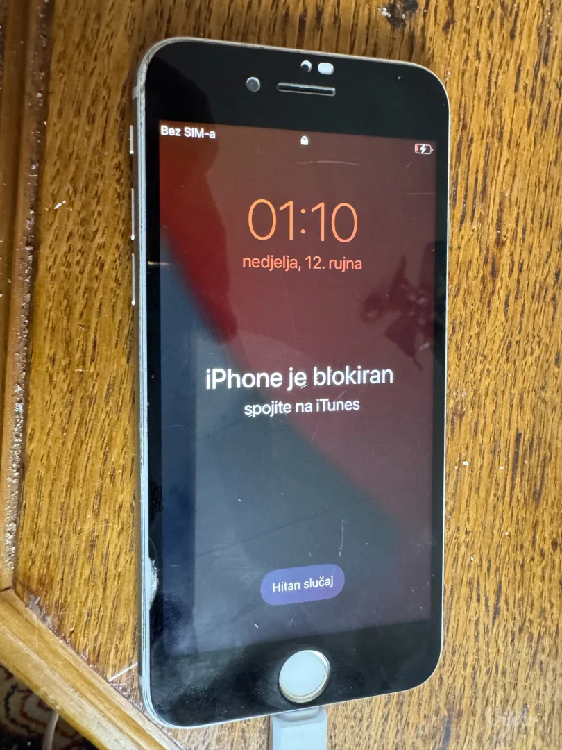 iPhone 8