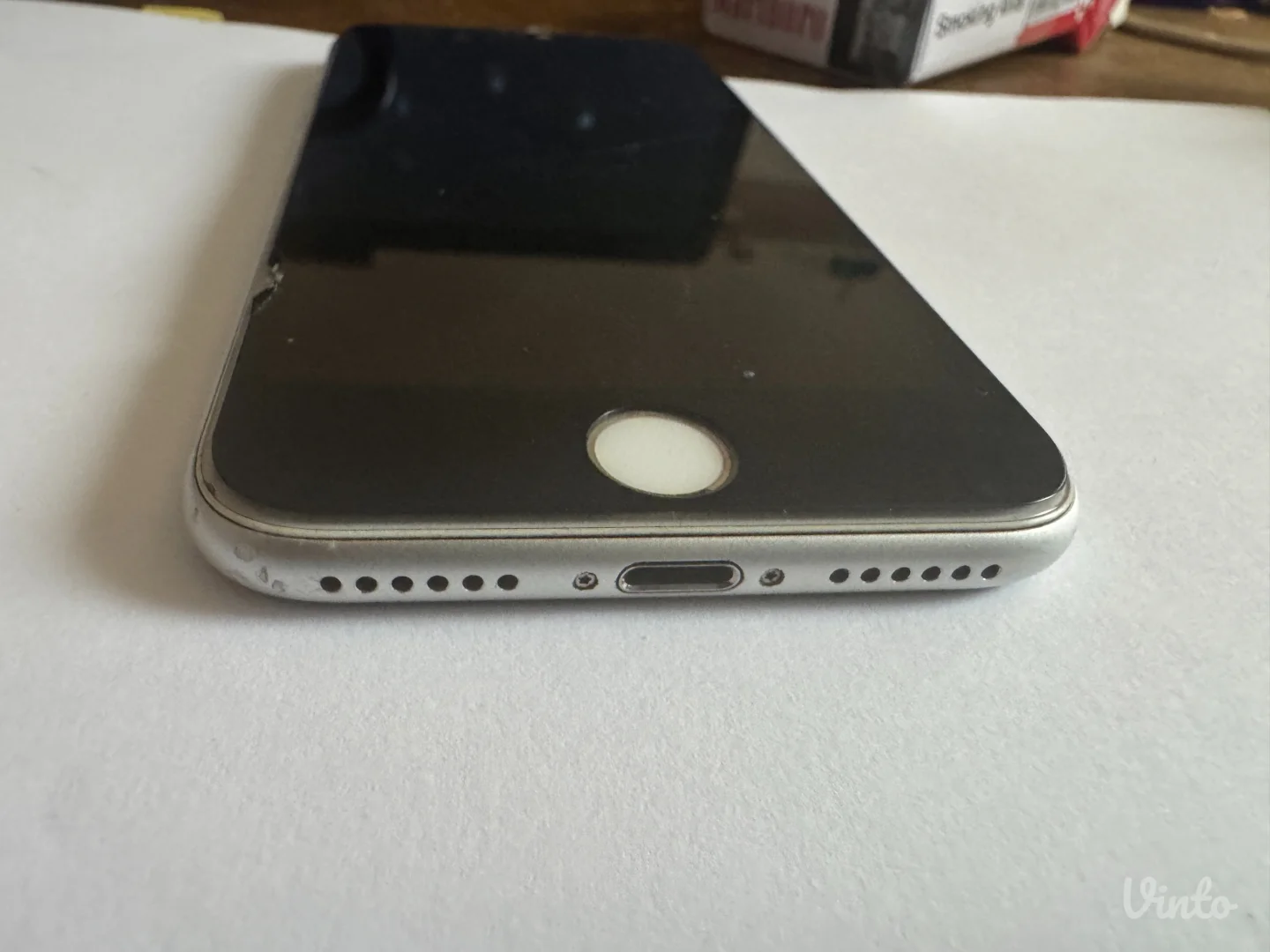 iPhone 8