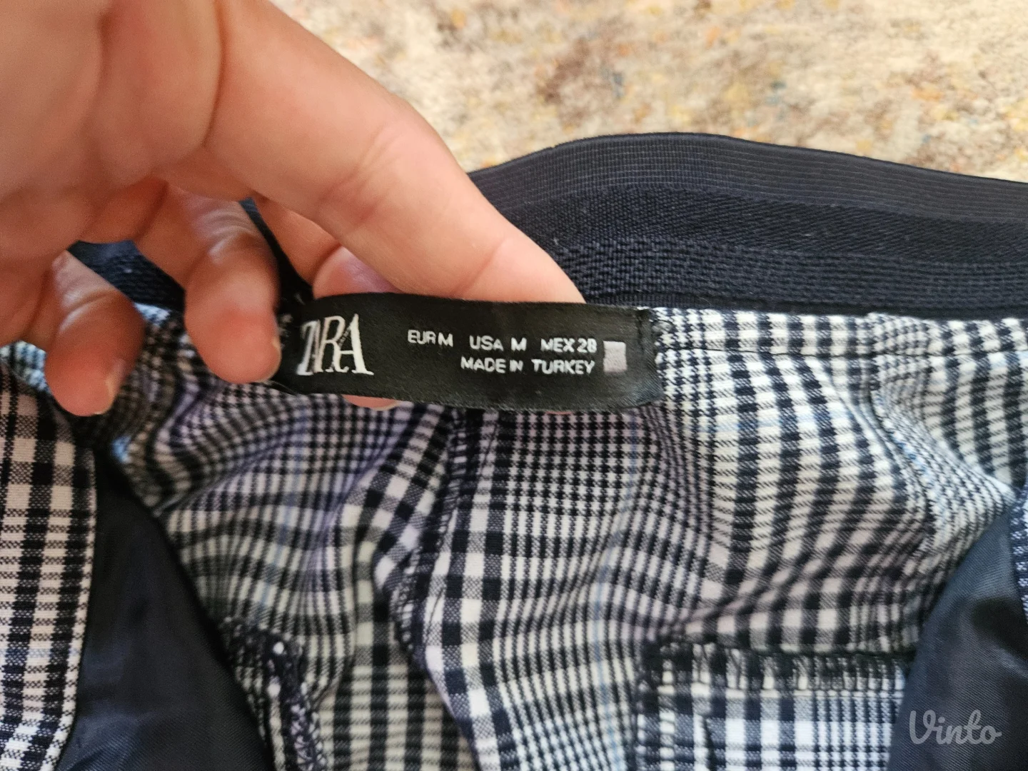 Zara pantalone M