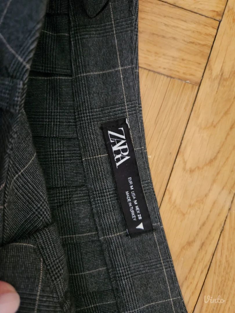 Zara suknjica M