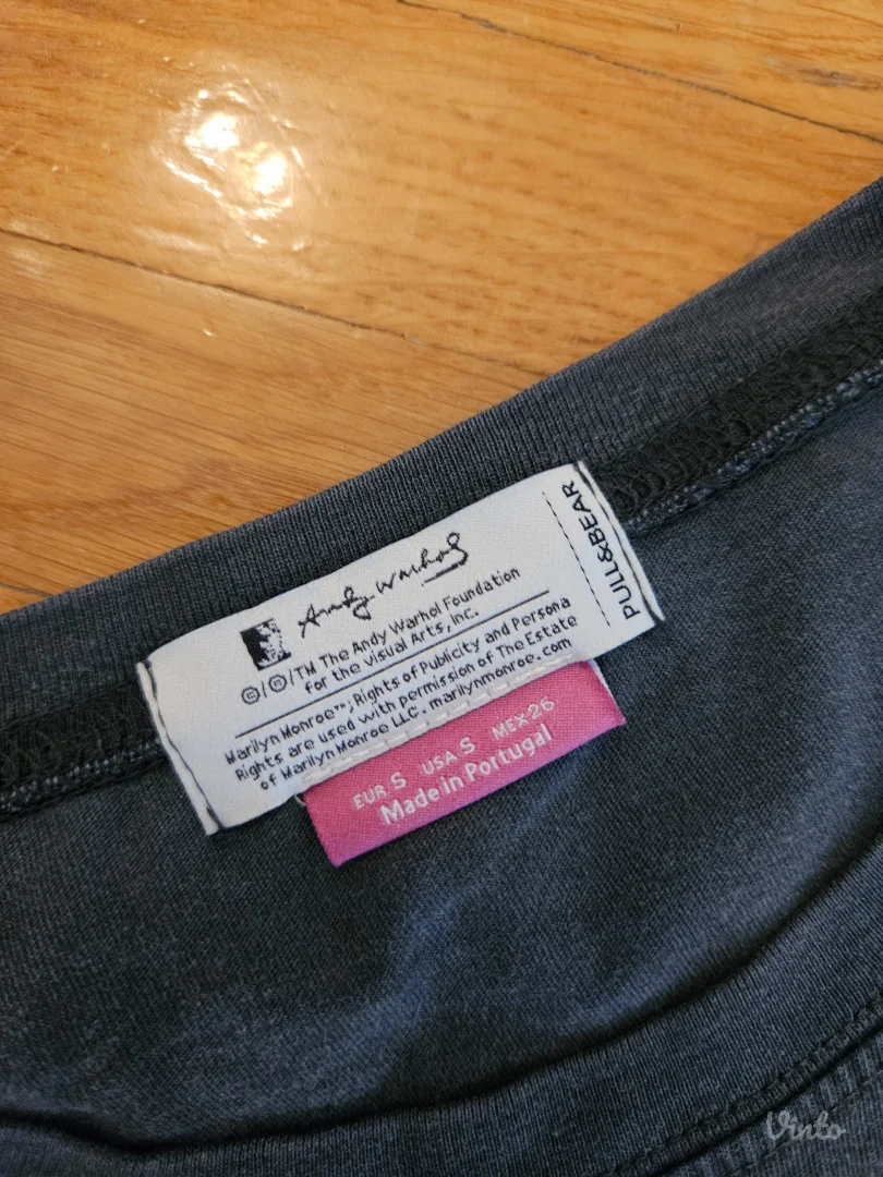 Pull and Bear majica S