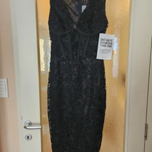 Zara haljina M -NOVO