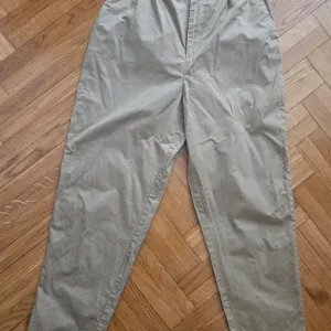 Zaraa pantalone S