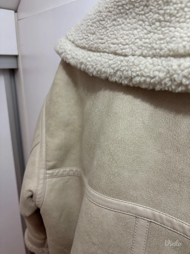 Jakna bez sa belim krznom