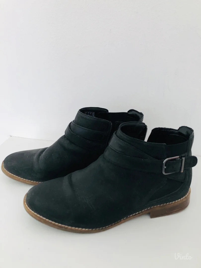 Clarks čizme-ženske-42