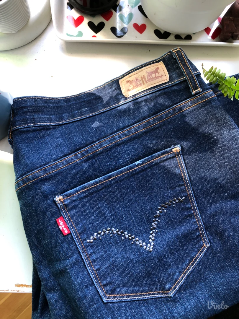 Levis farmerke-žene-48/50