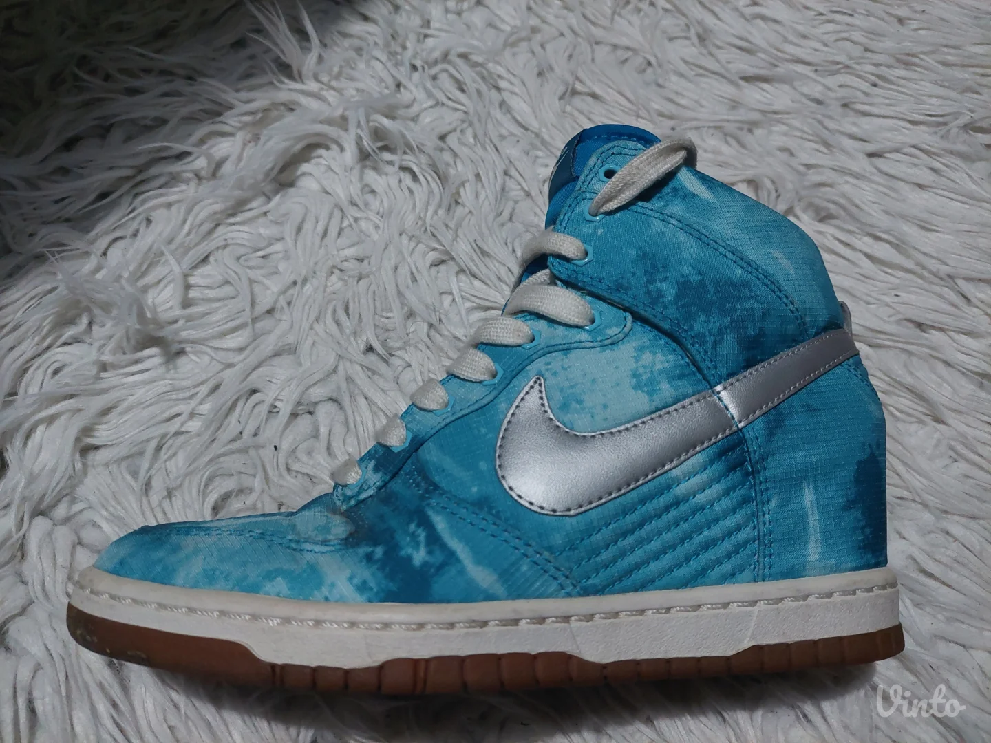 Nike Dunk patike sa skrivenom platformom