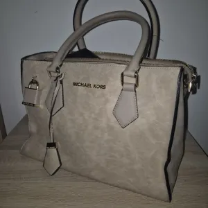 Tašna kopija Michael Kors