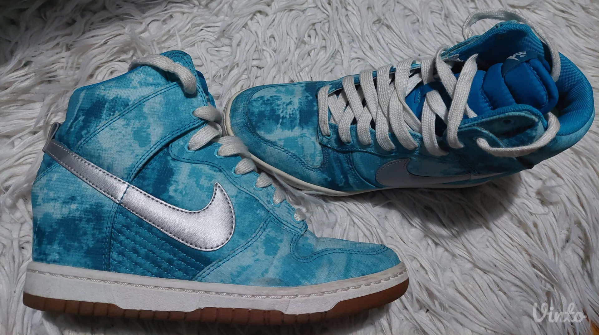 Nike Dunk patike sa skrivenom platformom