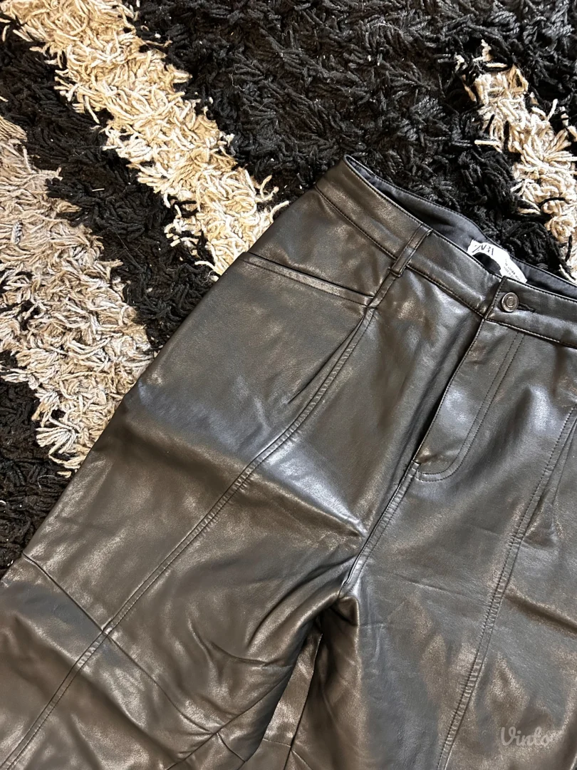 Zara- kozne pantalone