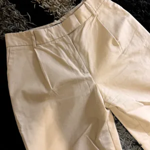 Zara- bez pantalone