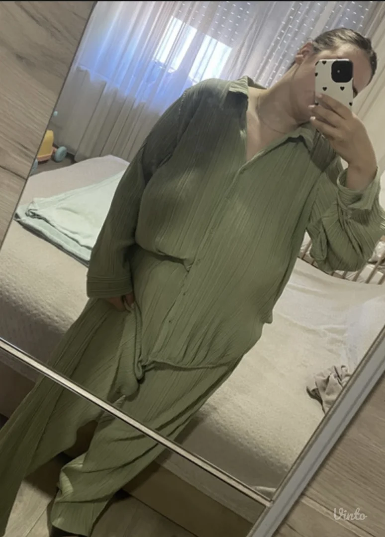 H&M plisirani komplet za trudnice