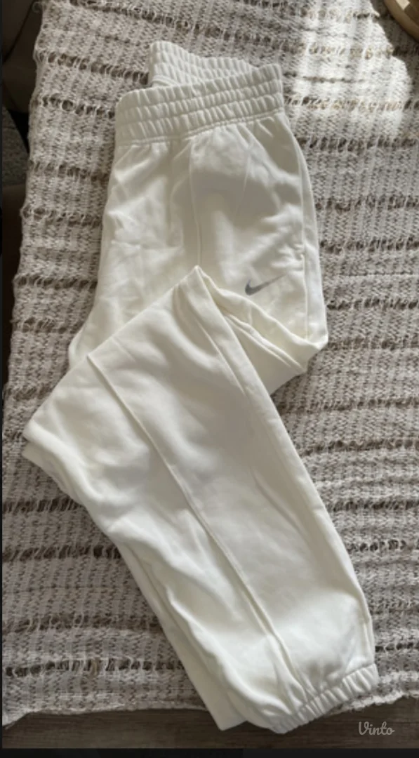 Nike donji deo trenerke
