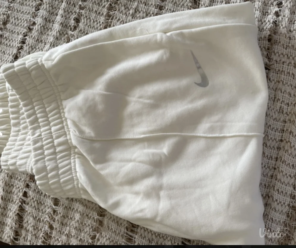 Nike donji deo trenerke