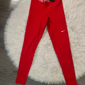 Nike Helanke XS