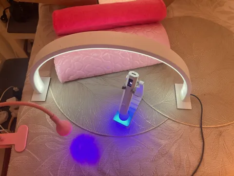 Prodajem 3 lampe za manikir i pedikir
