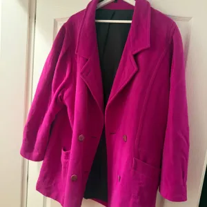 Vintaz kaput od kasmira!