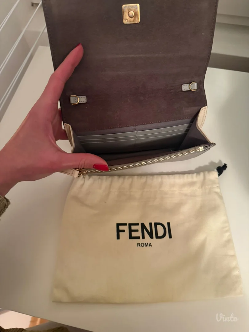 Fendi torbica original