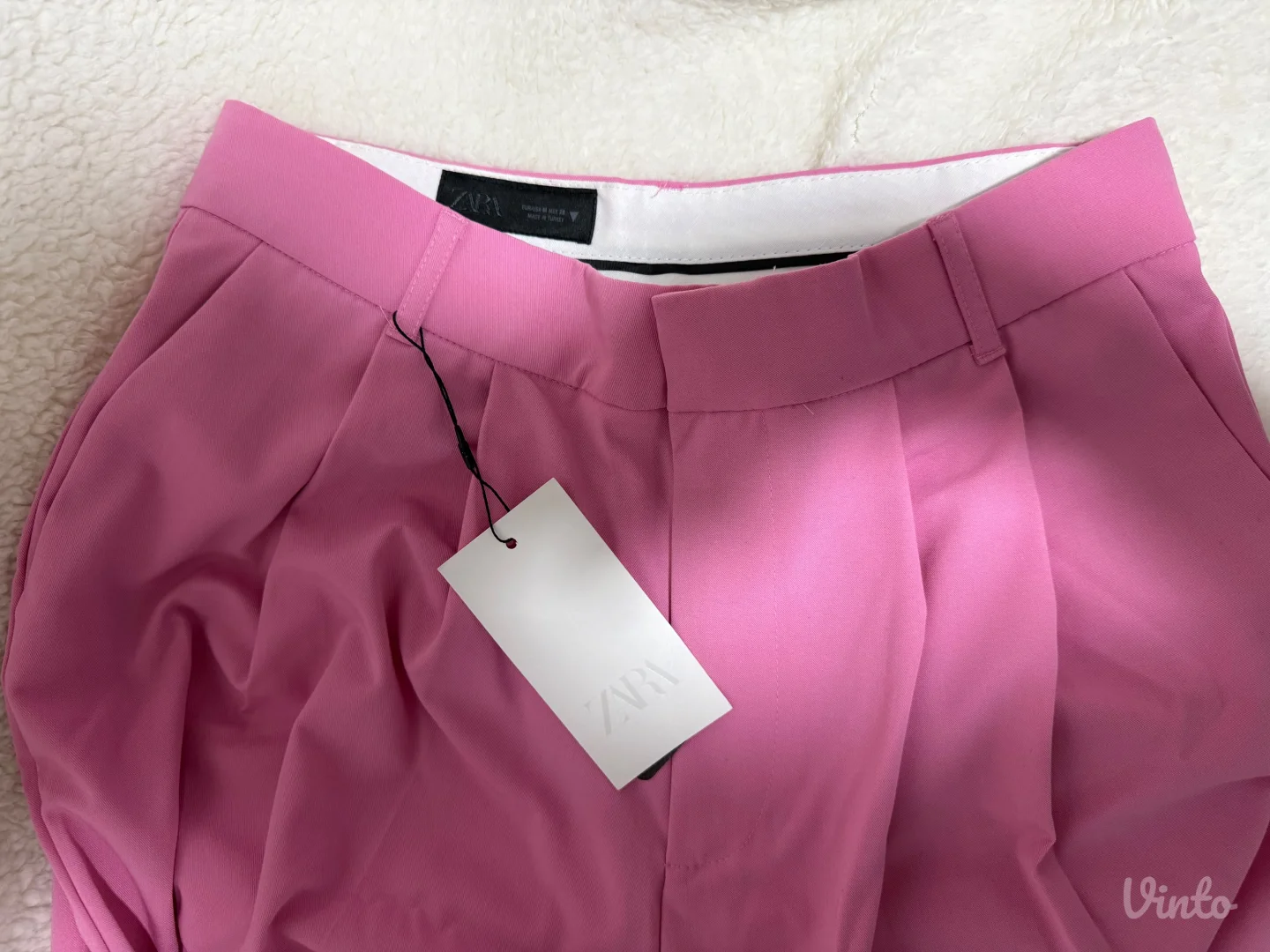 Zara- ženske pantalone