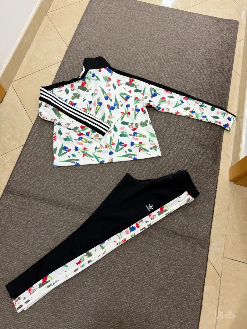 ADIDAS--TRENERKA--CVETNA PRELEPA