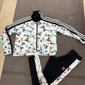 ADIDAS--TRENERKA--CVETNA PRELEPA