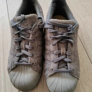Adidas superstar kozne patike