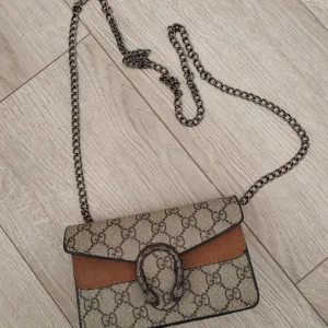 Gucci torba