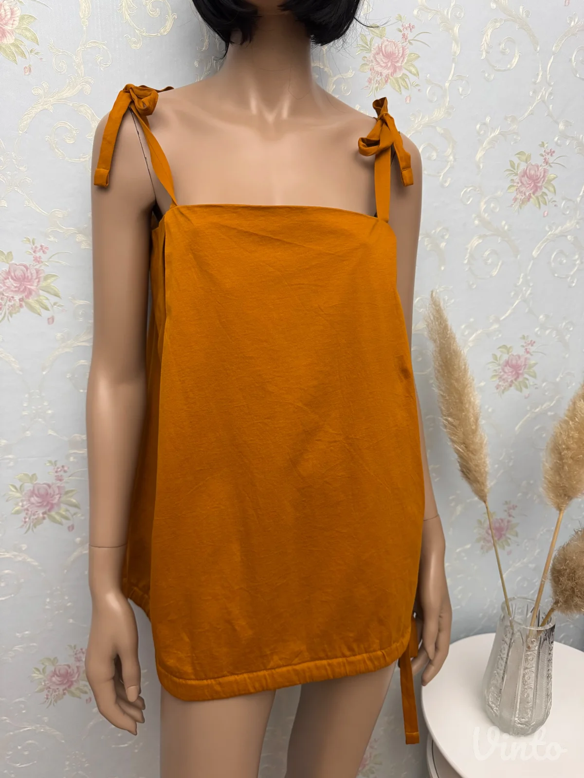 COS Bluza, Novo sa etiketom