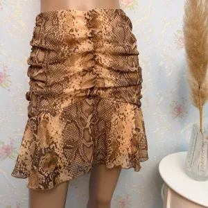 Primark suknja, Novo sa etiketom